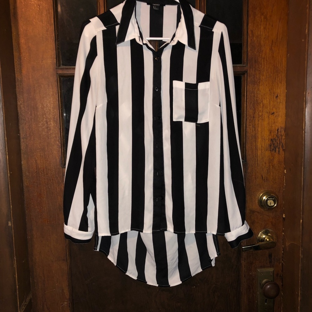 Rue 21 Black and White Button Up